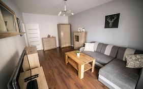 Nullo 3-Bedroom Apartment
